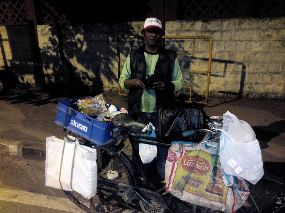 My Story: This Is How A Policeman Treats A Road Side Tea Seller