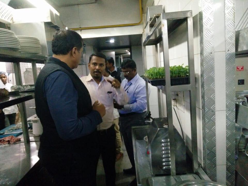 Be Alert: Posh Restaurant Kitchens Lay Unhygienic In Bengaluru, Finds Out BBMP Joint Commissioner