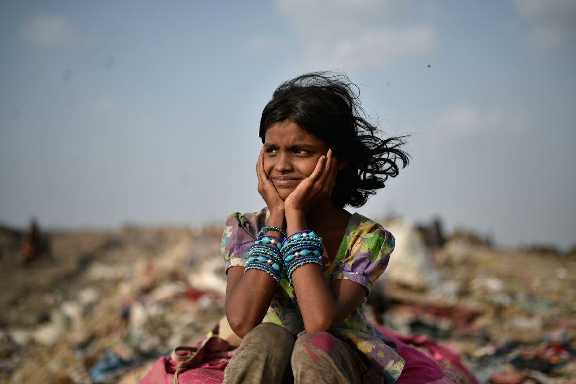 [Photostory] Childhood Memories Are Being Weaved By Many Youngsters In This Dumping Ground Of Delhi