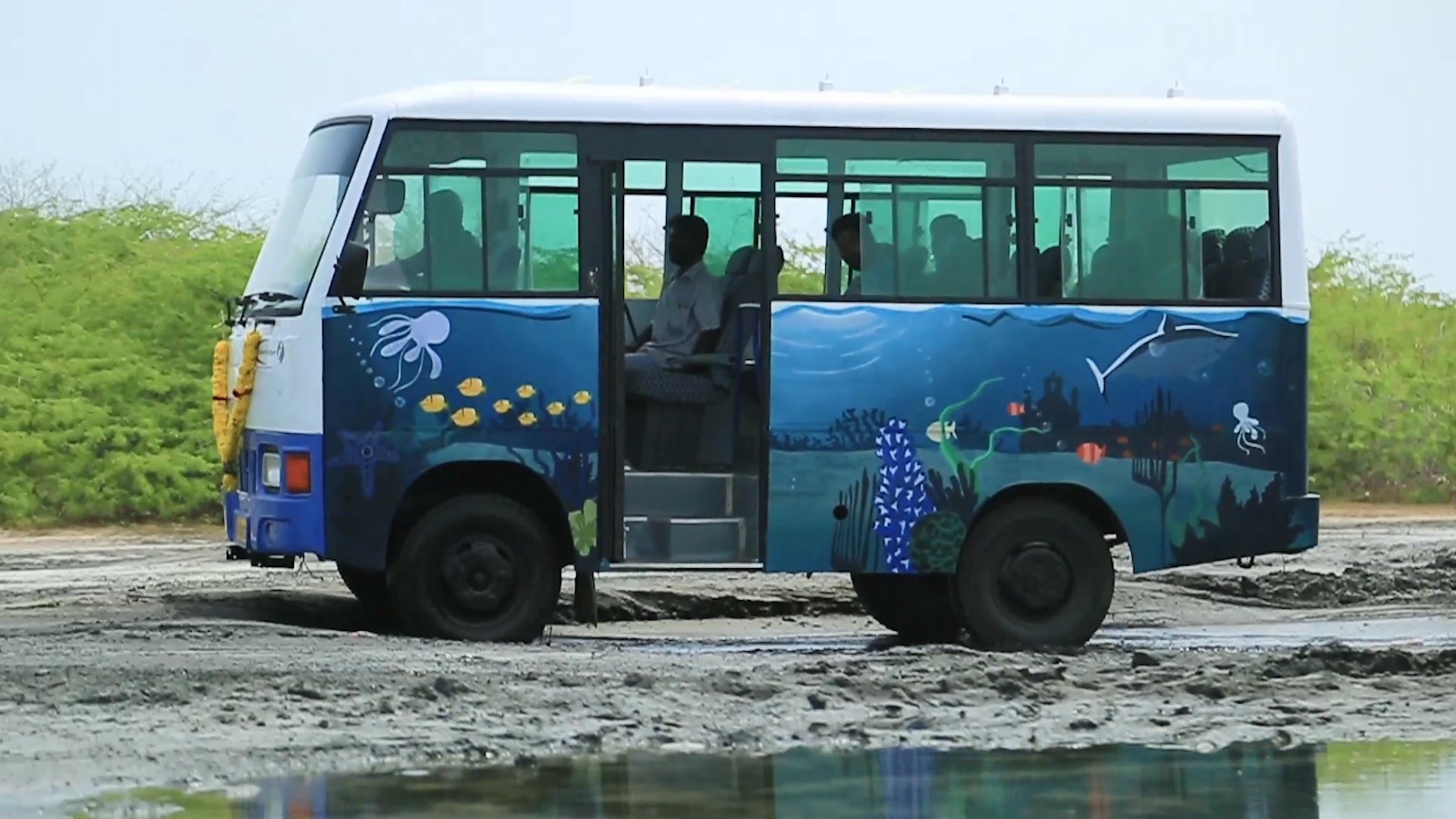How Duo From Bangalore Helped An Abandoned Town Get A Bus Which Will Be A Lifeline For People Living There
