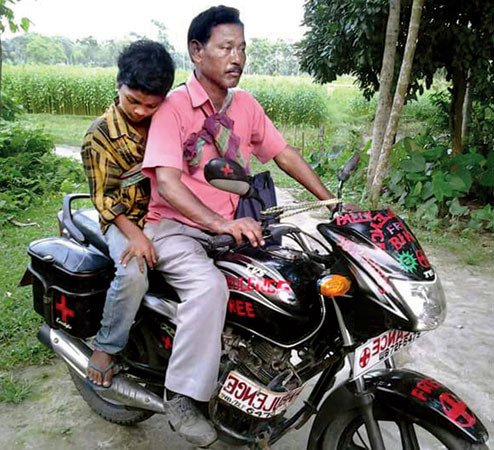 Meet Padma Shri Karimul Haque, The Man Who Runs A Bike Ambulance For 20 Villages In Bengal