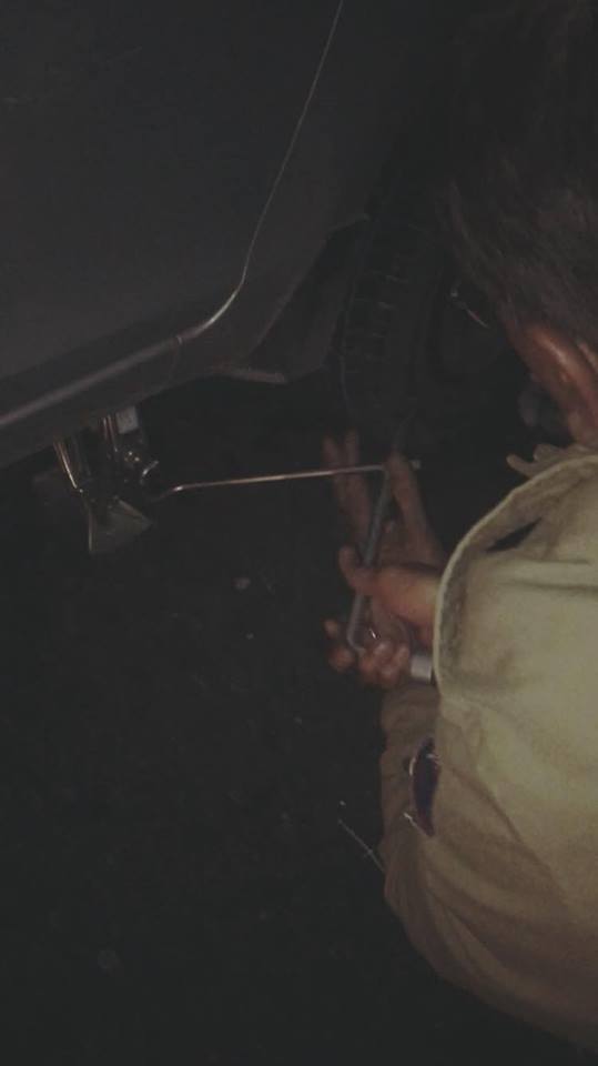 My Story: With Punctured Tyre And No Help At 1:30 AM In The Night, Two Delhi Cops Helped Us
