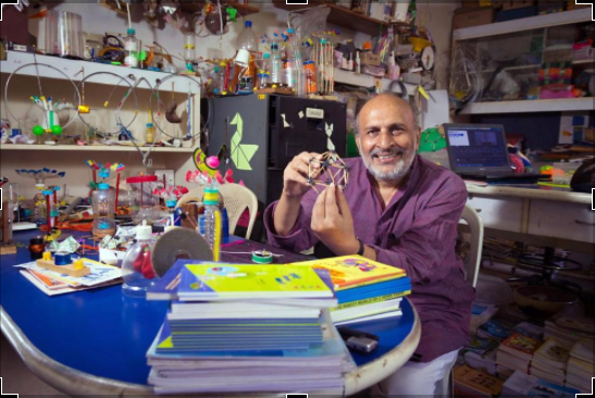 Meet The Man Who Has Been Teaching Science Using Toys Made From Trash For Over 30 Years