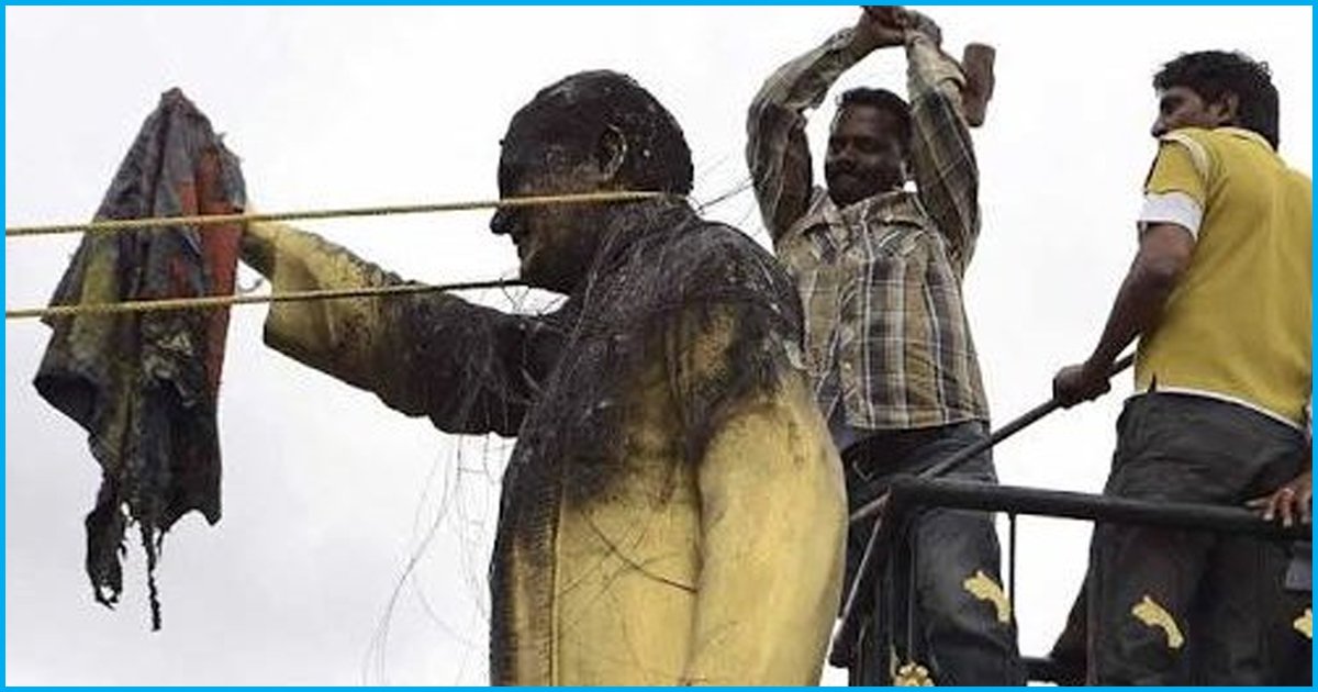 Right-Wing Circulates Fake News About ‘Commies’ Demolishing Rajiv Gandhi’s Statue In Tripura