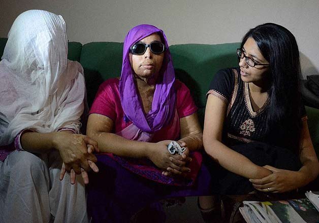 Acid Attack Victims To Be Treated Free Of Cost In Private Hospitals, Announces The Delhi Government