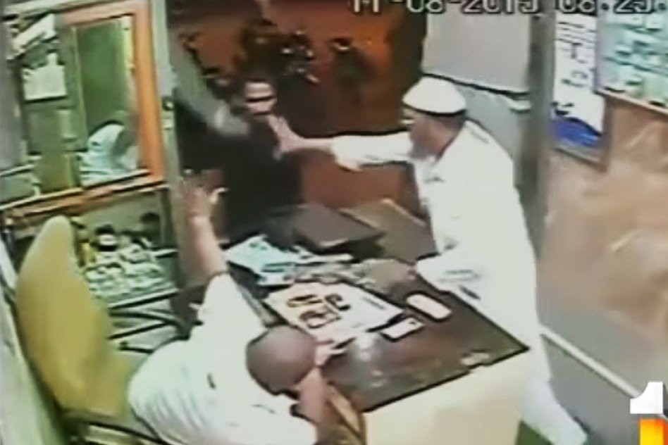 Video: Brave Customer Saves Physically Challenged Shopkeeper From Goon Armed With Sword