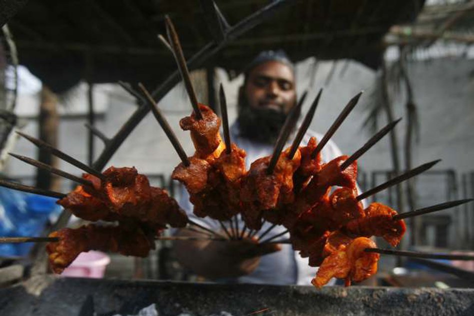 Opinion Poll:  How Justified Is Mumbais 4-Day Meat Ban? Visit Here & Comment Your Opinion
