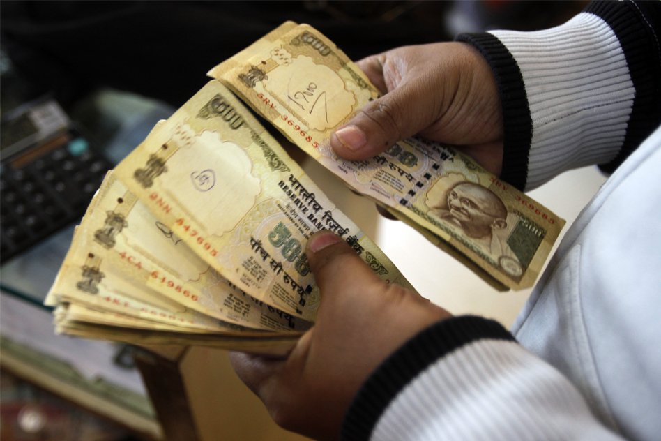 7th Pay Commission Update: Cross Your Finger For Ache Din!