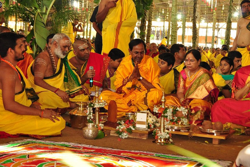 As Farmers Commit Suicides, Telangana CM KCR Spends Rs 7 crore On Religious Ceremony