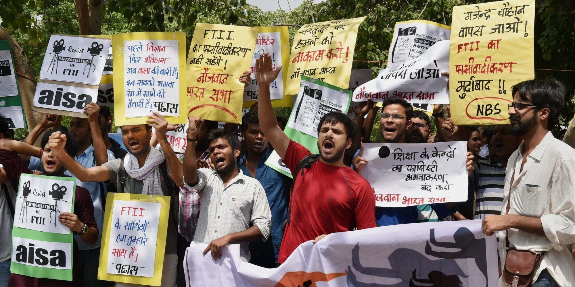 The Strike At FTII Continues For 7th Month Even As Gajendra Chauhan Takes Office As Chairman