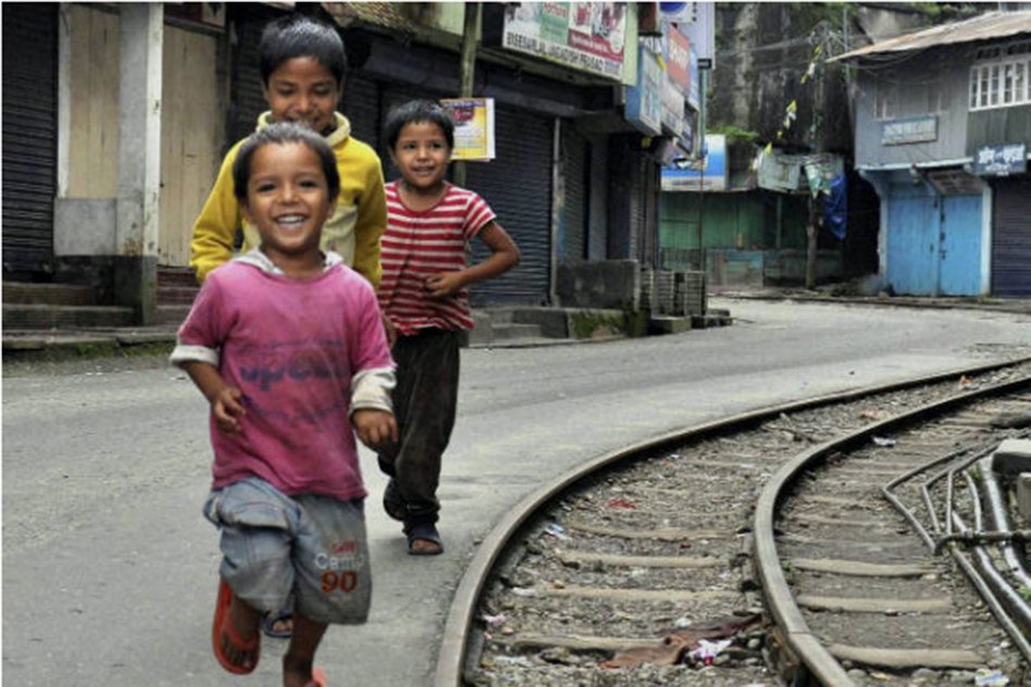 7,575 Missing, Abandoned Children Rescued From Rail Premises In 2015, Here Is How You Can Help