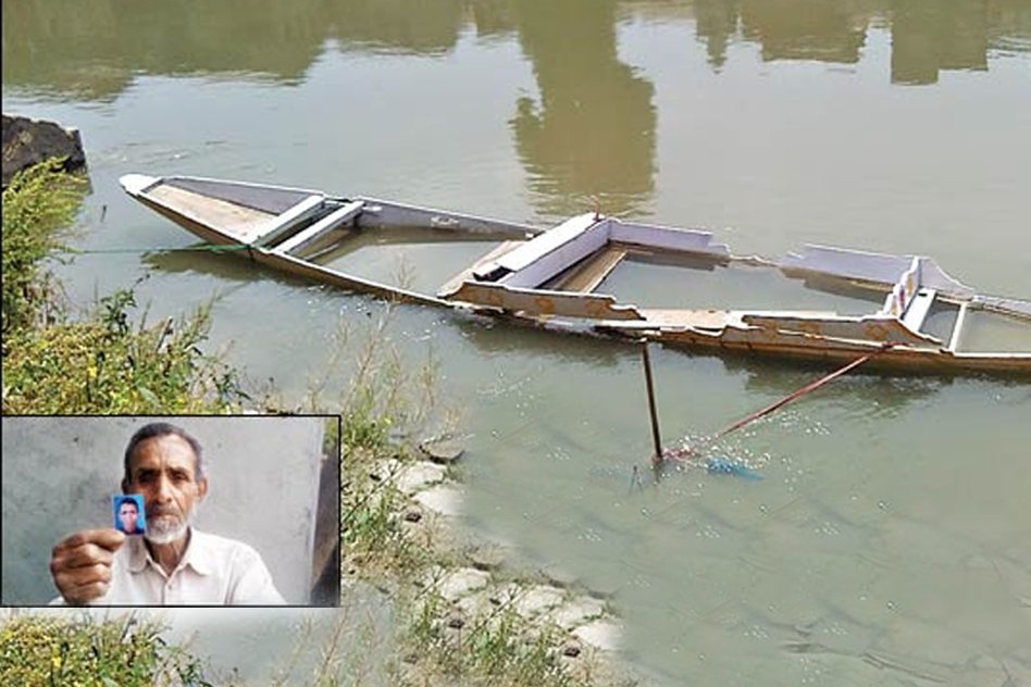 Kashmiri Boatman Risked His Life Saving Drowning Tourists, But Died After They Forced Him To Rescue Their Bags