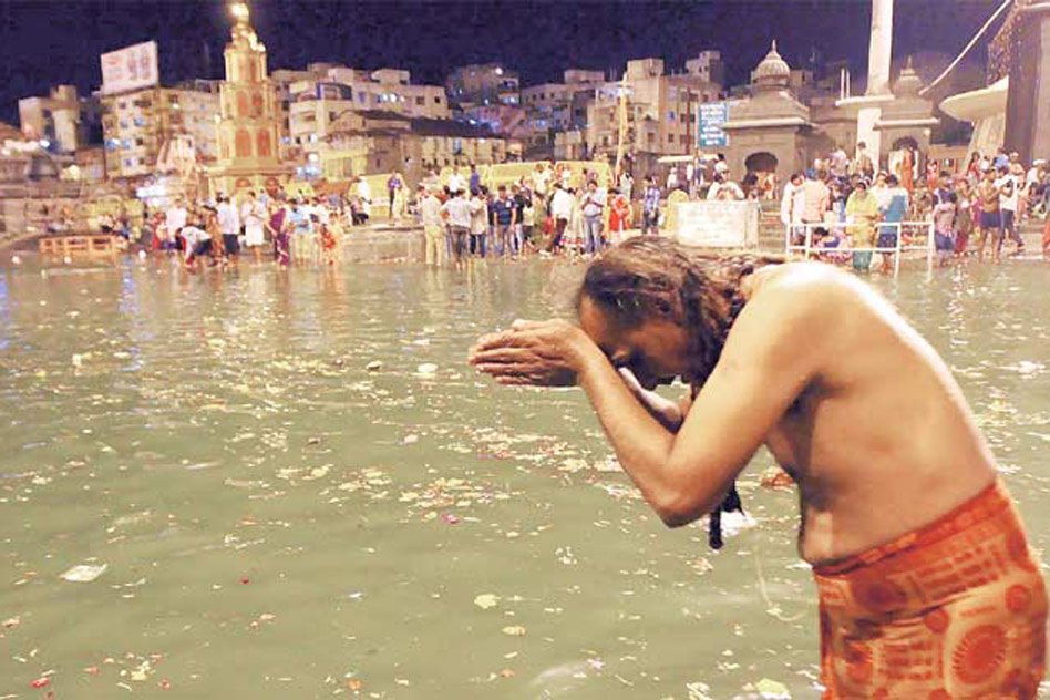 Celebrating Unity: In The Month Of Ramzan, Over 12,000 Hindus Gather In Kashmir For Maha Kumbh