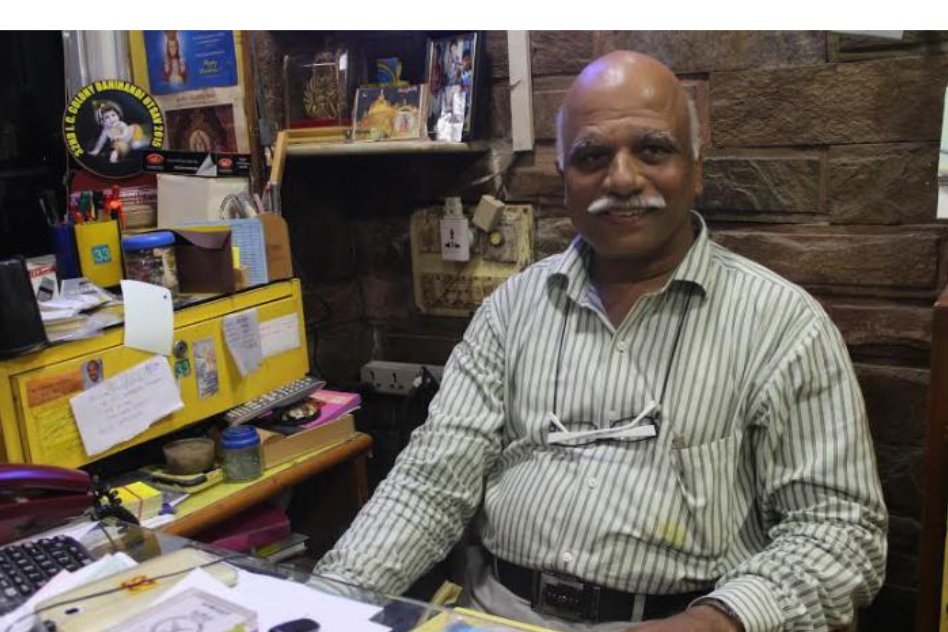 57-Year-Old Businessman From Mumbai Turns Good Samaritan Delivering Free Meals To The Elderly