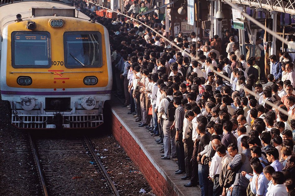 Young Engineer Saves The Lives Of Several Mumbaikars, Averting A Major Railway Mishap