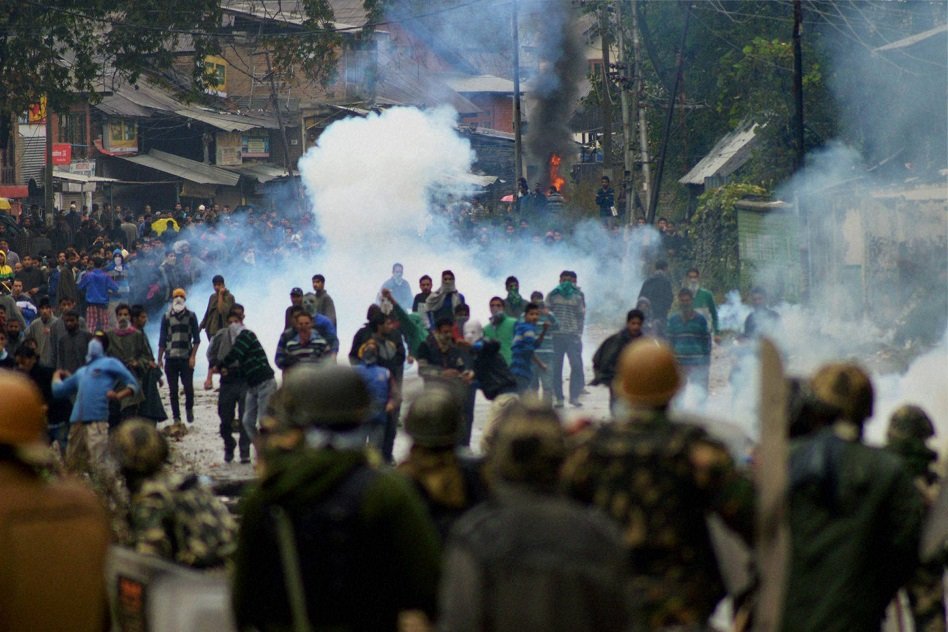 Kashmir Unrest Enters Its 100th Day. What Has Been Going On, What Might Be On The Cards