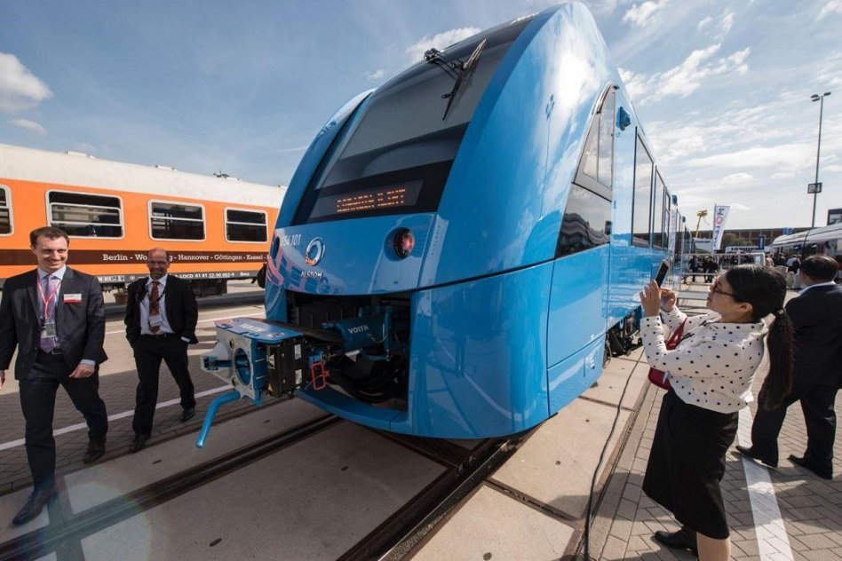 Germany Unveils Worlds First Zero-Emission Train That Emits Steam