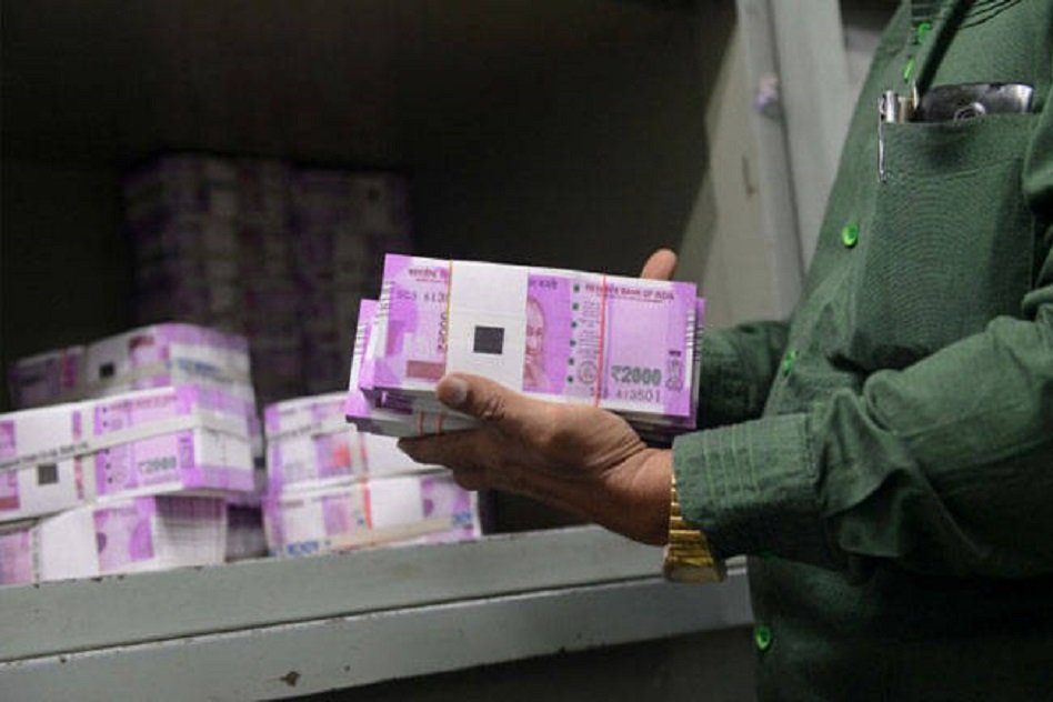 Within A Week Of Demonetisation, Bribe Of Rs 2.9 Lakh Paid In Gujarat With New Rs 2,000 Notes