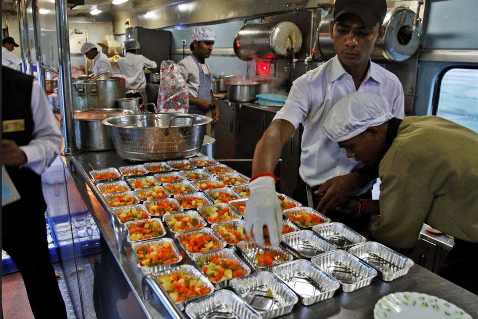 Indian Railway Tweets The Actual Prices Of Meals And Beverages On Trains; Know About Them