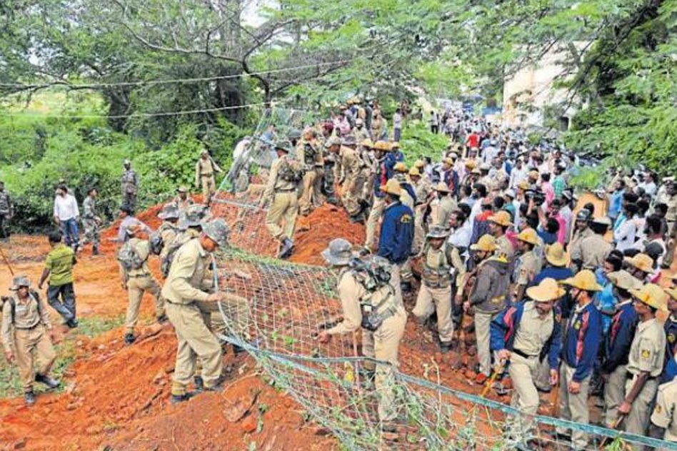 Bengaluru: Locals Clash With The Army Over Disputed Land Where 113-Year Old Mosque Is Located