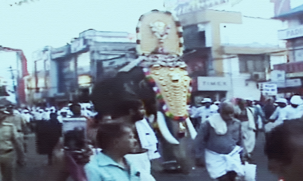Kerala Muslims help Hindu temple procession