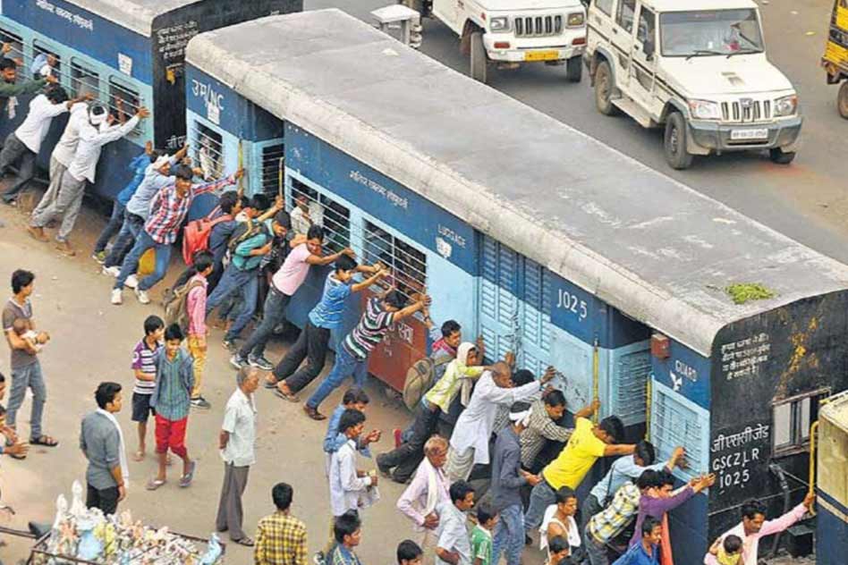 Gwalior: Train Engine Stops, Passengers Push Start The Train