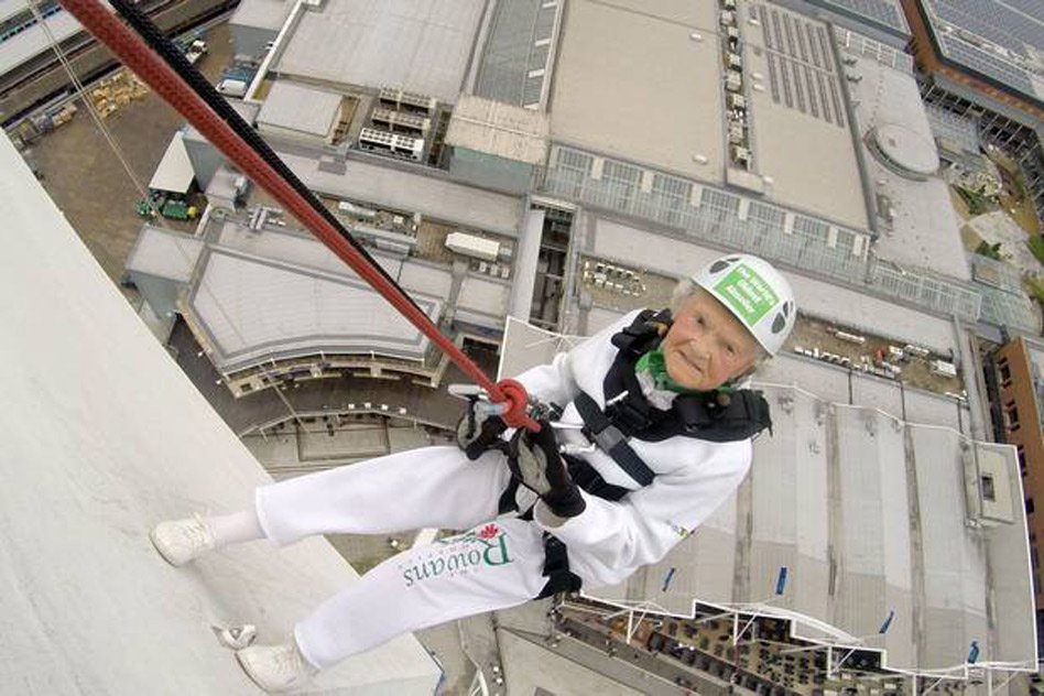 Fearless 101-year-old Doris Long abseils down tower to set new world record