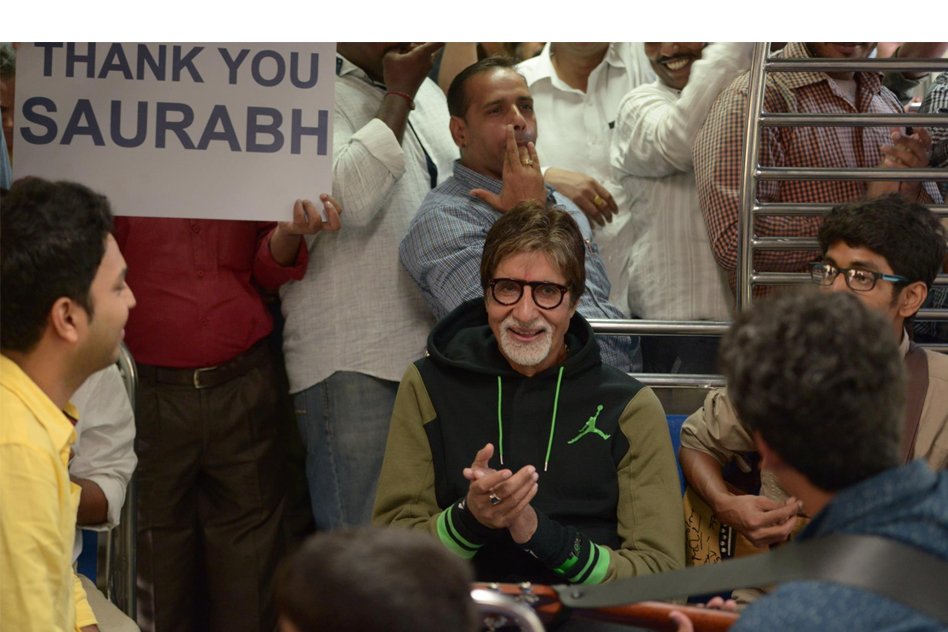 [Watch] Amitabh Bachchan Singing With Saurabh Nimbkar, The Singing Samaritan In A Mumbai Local