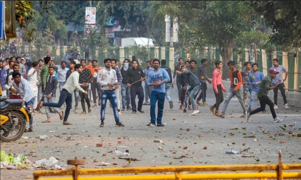 Clashes Erupt Between Maujpur Protesters