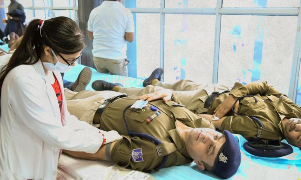 Three Dozen CRPF Personnel Donate Blood For Riot Victims In Delhi