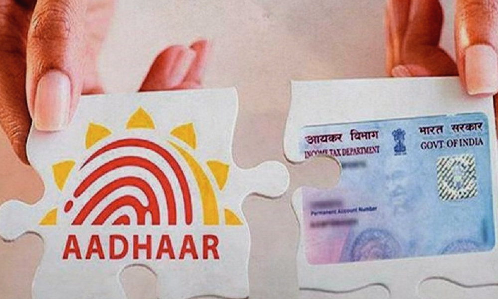 PAN Card Holders May Be Fined Rs 10,000 For Not Linking It To Aadhaar By March 31