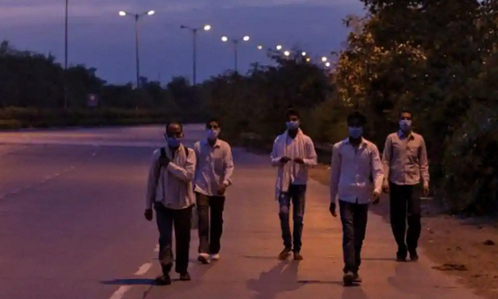 Man Walks 1600 Kms From Mumbai To Varanasi, Family Members Restricts Entry In House