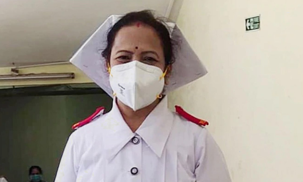 Mumbais Mayor Dons Her Nursing Uniform To Motivate Health Workers Fighting COVID-19