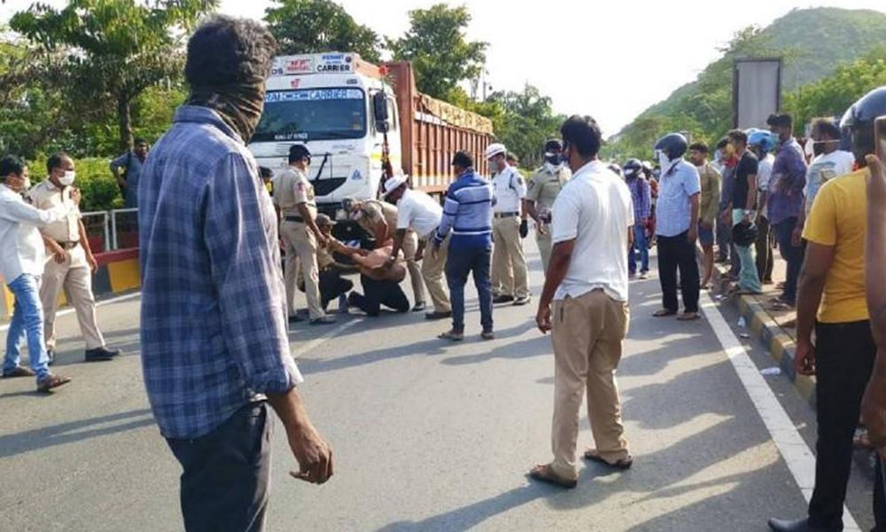 Vizag Cops Beat Suspended Doctor, Tie His Hands, Drag Him On Road For Allegedly Creating Nuisance In Public
