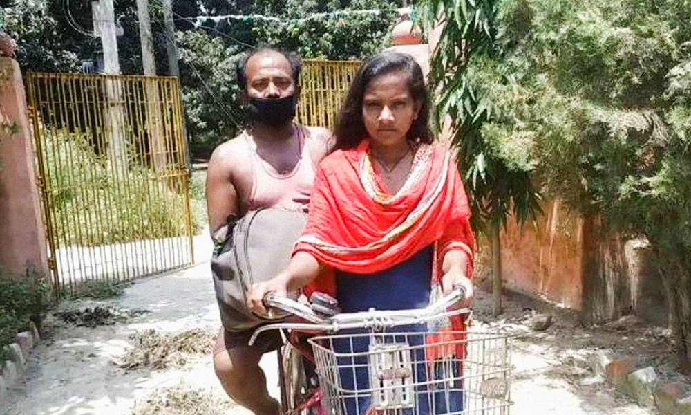 15-Yr-Old Cycles For Nearly 1,200 Kms From Haryana To Bihar To Bring Her Injured Father Home