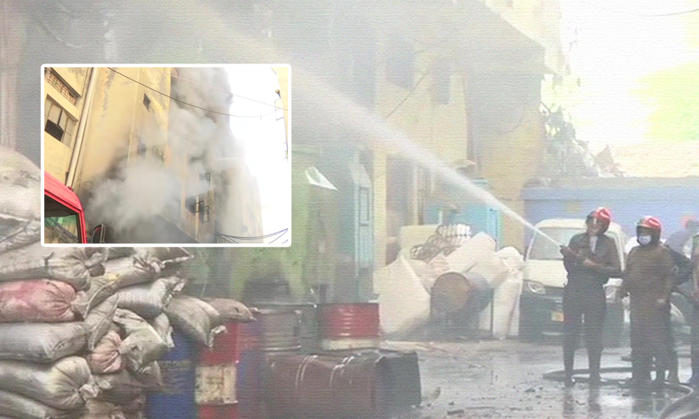 Delhi: 1500 Shanties Gutted As Fire Breaks Out In Tughlakabad Slum