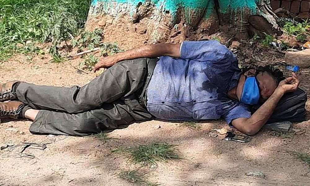 I Am Having Breathing Problems: Telangana Man Dies On Road After Ambulance Refuses To Ferry Him To Hospital