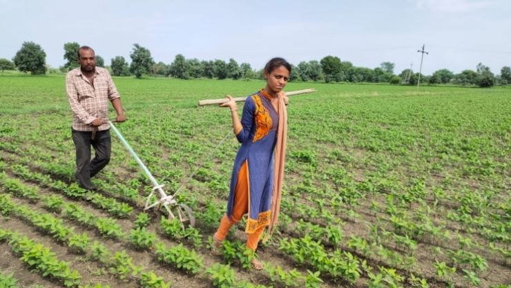MP: Cash Crunch Forces Farmers Daughters To Push Plough In Fields Amid COVID-19 Lockdown