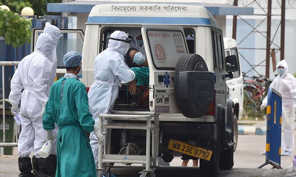 Unable To Board Ambulance, Bengal Man Dies On Road; Wifes Cries For Help Ignored