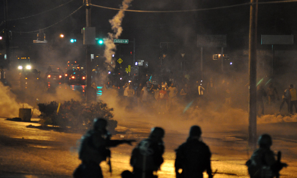 United States: Protests Erupt After Kenosha Cops Shoot Black Man In Back, Curfew Imposed