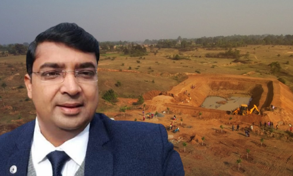 This IAS Officer In Bihar Converted A Barren Land Into A Forest Cover Using Sustainable Techniques