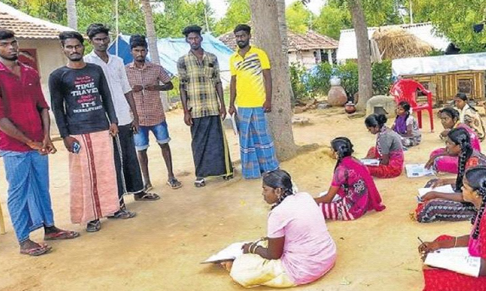 Tamil Nadu: Engineers Turn Teachers For Children Of Farm Labourers, MNREGA Workers