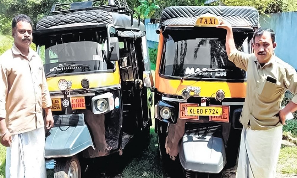 Kerala: Two Autorickshaw Drivers Provide Ambulance Service To COVID-19 Patients, 200 Patients Ferried In Two Months