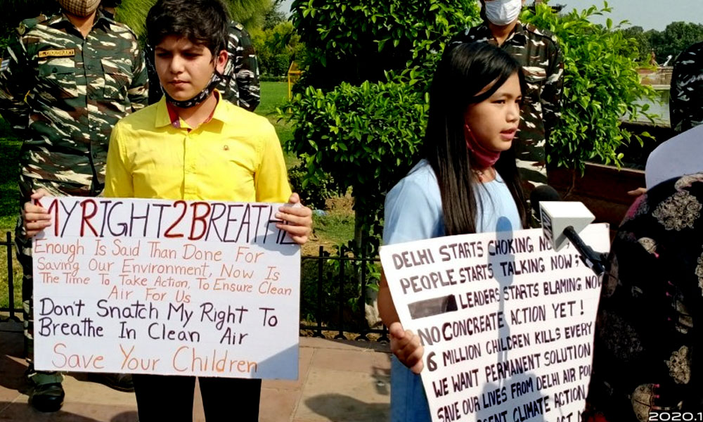 Delhi: Police Detains Two Minor Climate Activists For Protesting Against Air Pollution