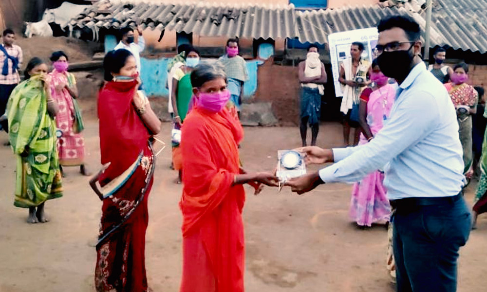 Odisha: Vedanta Distributes Solar Equipment To Promote Clean Energy In Lanjigarh