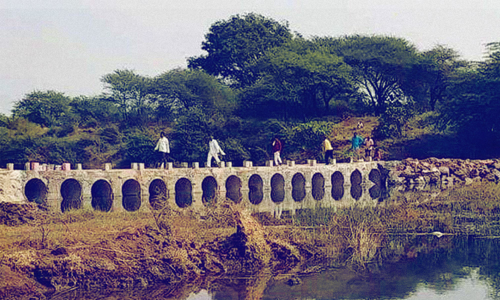 Maharashtra: Ignored By Government, Villagers Crowd-Source Money To Build Bridge Across Painganga River