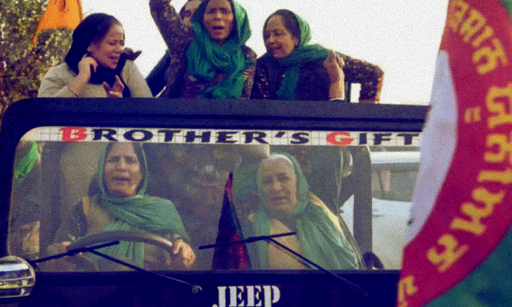 Punjabi Lioness: Netizens Hail 62-Yr-Old Woman Driving Jeep To Join Farmers Protest