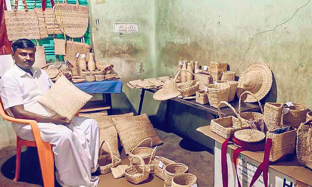 Tamil Nadu School Dropout Turns Entrepreneur, Builds Machine To Convert Banana Waste Into Ropes For Bags, Baskets