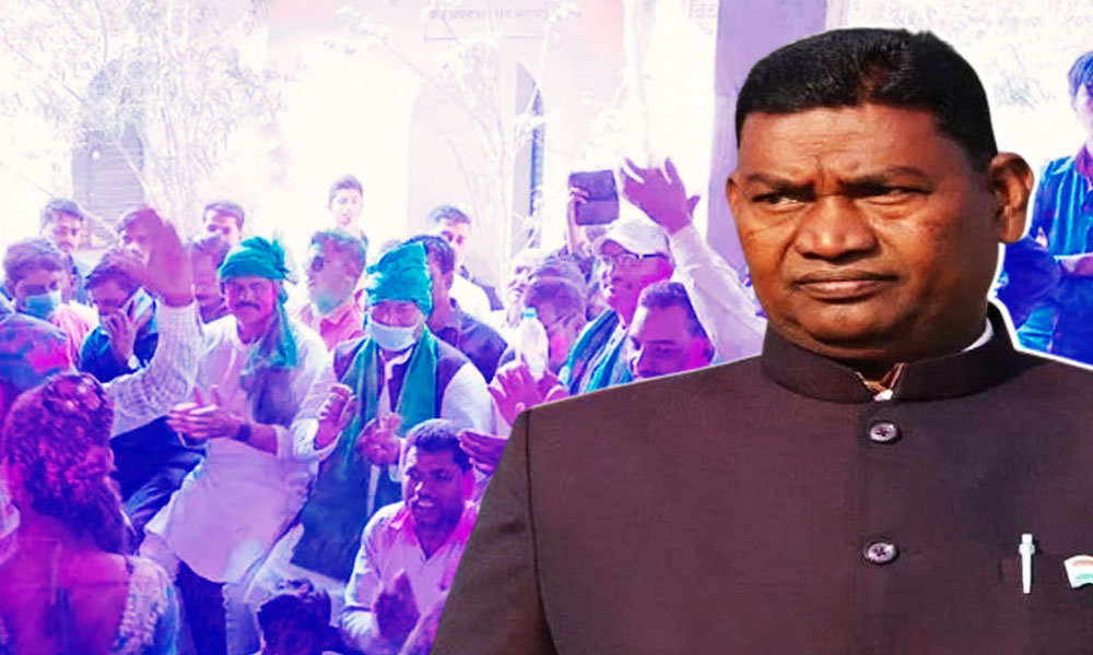 Jharkhand Minister Attends Holi Milan Event, Flouts COVID-19 Guidelines