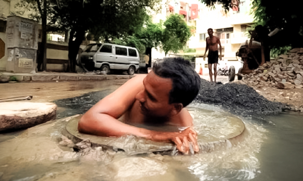 Gujarat: Manual Scavenging Menace Engulfs Two In Bharuch, One Critical
